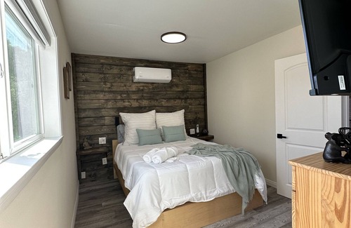 El Rio Apartment | Brand NEW studio near Collection!