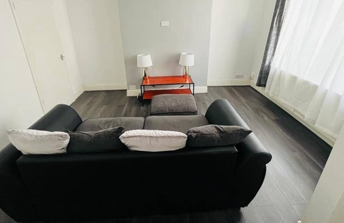 Hartlepool House | Brand New Stunning 2 Bedroom House in Heart of Hartlepool, UK