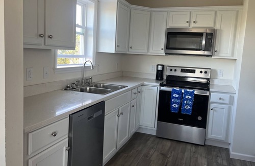 Salvo Cottage | Brand New Stunning Beach House - pets welcome!