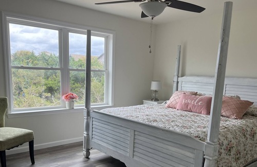 Salvo Cottage | Brand New Stunning Beach House - pets welcome!