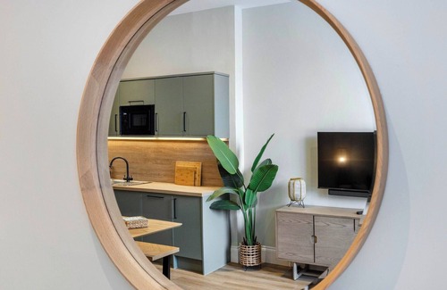 City Centre Glasgow Apartment | Brand new to the market, Arlington Apartments The Sauchie - Stylish 5* City Centre Apartment