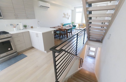 Fremont House | Brand New Townhouse w/Parking, Walk to the Zoo!