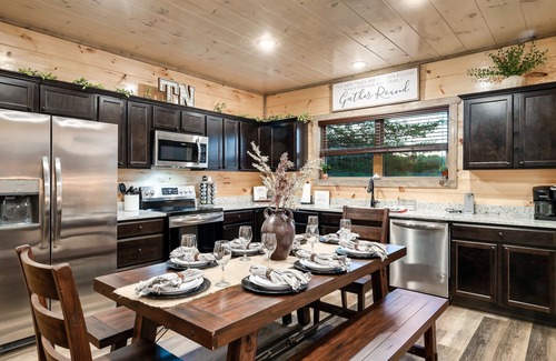 Sevierville Cabin | Brand New! Views! Easy Roads! Hot Tub! Beautifully Decorated!