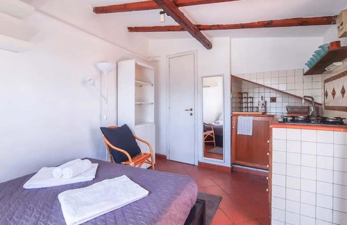 Roman Ghetto Apartment | BrandNew House on the Terrace