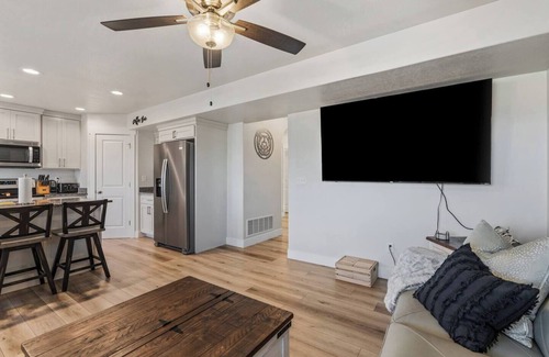 Garden City Apartment | Brando Villa | Modern 5BR Near Bear Lake Marina