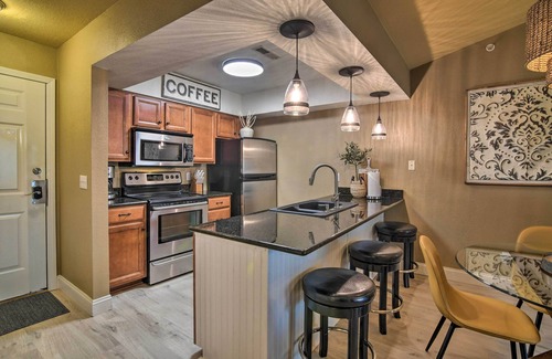 Branson Condo | Branson Condo w/Pool & Golf Course Views!