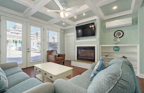 Branson Resort | Branson's Nantucket Resort with beautiful views of Table Rock Lake.