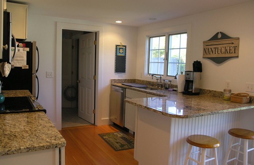 Brant Point House | Brant Point cottage close to Jetties Beach