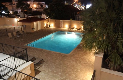 Tybee Island Condo | Brass Rail 319 - Premier Condo on Tybee - 2 Pools & Hot Tub - Perfect Location!