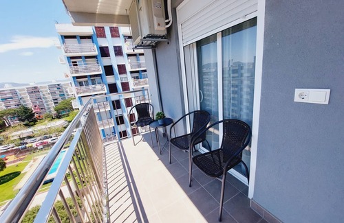 Blanes Apartment | Bravaholidays-112-Sea views and pool. 1st line beach, Wifi and Air Conditioning.