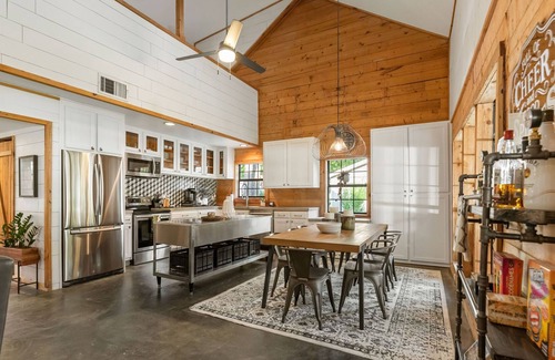 Dennis House | Brazos Sugar Shack