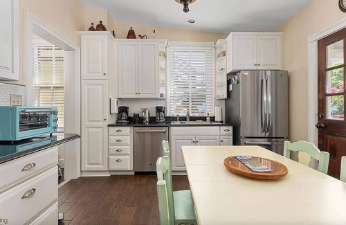 Cape May House | Breakers Cape May - Charming beach block Victorian home