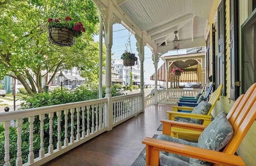 Cape May House | Breakers Cape May - Charming beach block Victorian home