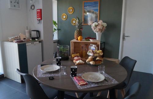 Vlissingen Bed & Breakfast | Breakfast at Carin’s