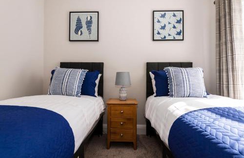 Scarborough House | Breakspeare House