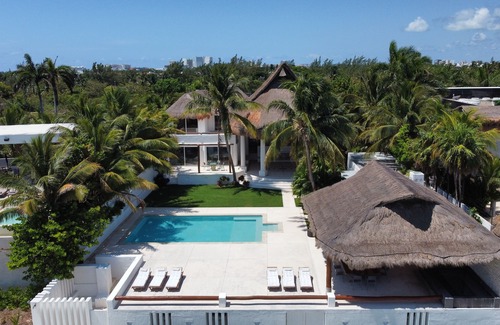 Punta Cancun Villa | Breath taking ocean front Villa, one of a kind in the best beach of Cancun.