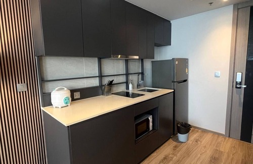 Pratumnak Hill Condo | Breath Taking Sea View - Luxury Living
