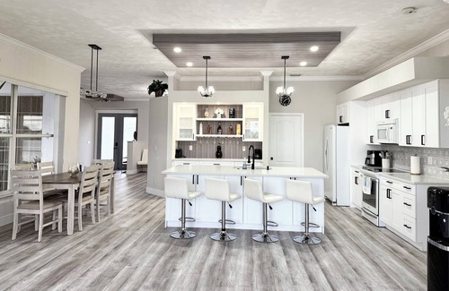 Fort Myers House | Breath taking waterfront 2,175sf 3-bedroom, 2-bath Home in Cape Coral