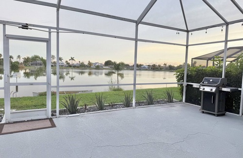 Fort Myers House | Breath taking waterfront 2,175sf 3-bedroom, 2-bath Home in Cape Coral
