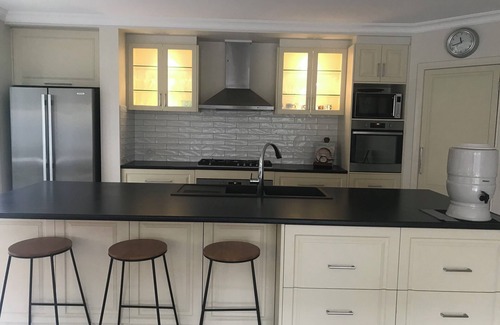 Ocean Grove House | Breathe in the salt air and stroll to beach & cafes - spacious summer house.