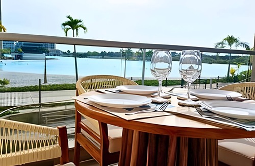 Zona Norte Apartment | Breathtaking view and king bed in Baia Kristal