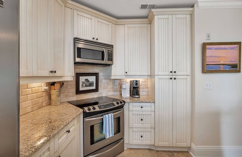 Saint Simons Island Condo | Breathtaking Views of the Inter-coastal Waterway and St. Simons Island Marina