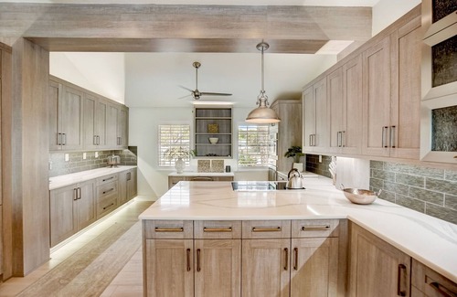 Englewood House | Breathtaking 250' Bayfront home w/private pool