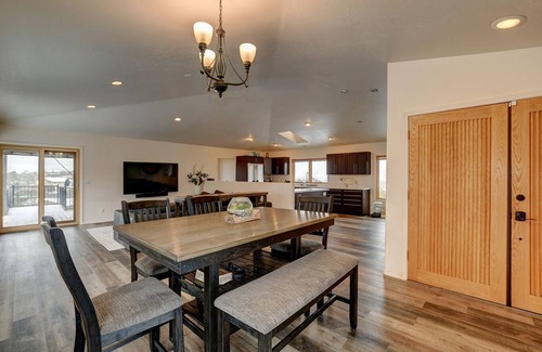 Prescott House | Breathtaking 360 Degree Views of the City From Every Window