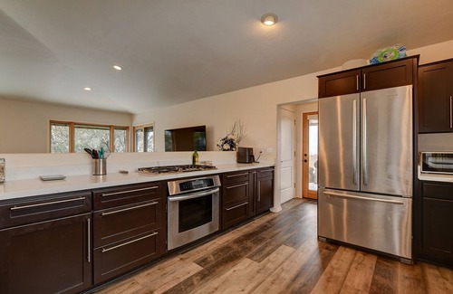 Prescott House | Breathtaking 360 Degree Views of the City From Every Window