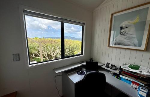 Cable Bay House | Breathtaking Bay Views & Walk to Coopers Beach