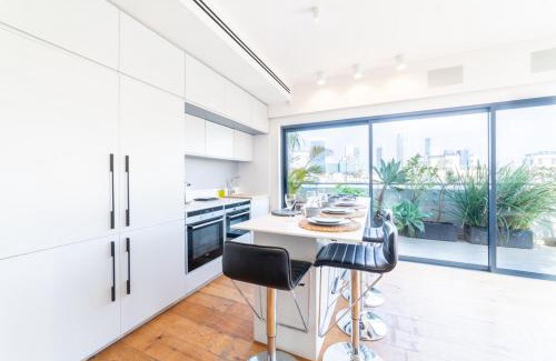Florentin Apartment | Breathtaking Duplex Penthouse near Rothschild BLVD