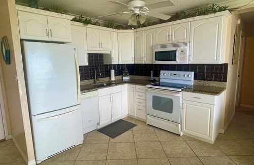 Fort Myers Beach Condo | Breathtaking Gulf and Bay views from 12th floor!