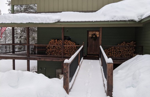 New Meadows House | Breathtaking Lodge in New Meadows w/Amazing Views!