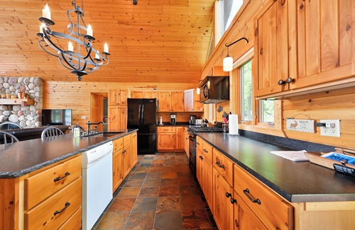 Stone Lake Cabin | Breathtaking Luxury Vacation Home on the Shores of Lac Courte Oreilles Lake