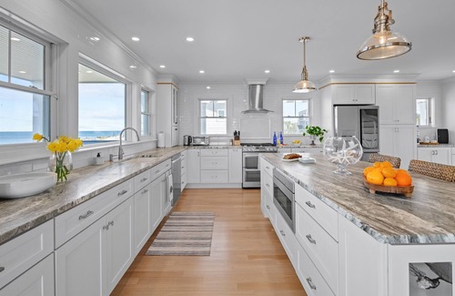 Scituate House | Breathtaking Ocean front at Seaside Waterfront Estate! Hot tub!