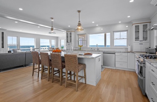 Scituate House | Breathtaking Ocean front at Seaside Waterfront Estate! Hot tub!
