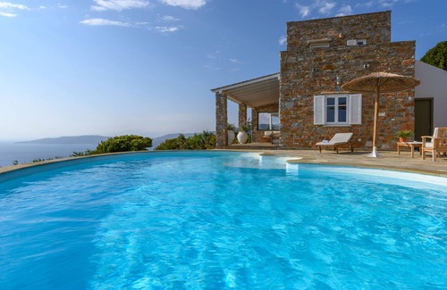 Kato Aprovatou House | Breathtaking sea view - Swimming pool - 5' from the beach + tavern
