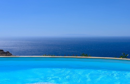 Kato Aprovatou House | Breathtaking sea view - Swimming pool - 5' from the beach + tavern