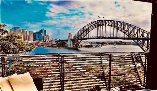Kirribilli Apartment | Breathtaking Sydney Harbour view condo