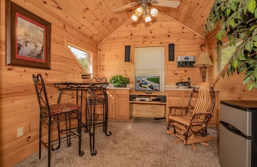 Chalet Village Ski Chalet | Breathtaking View of Gatlinburg's Smokey Mountains!
