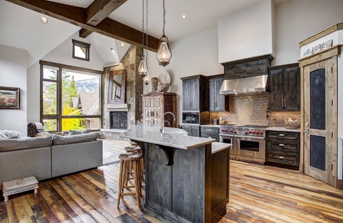 Peak 8 Villa | Breckenridge 101 - Four Bedroom Villa, Sleeps 12