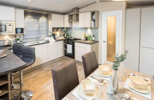Pershore Resort | Bredon View