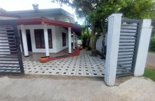 Matara House | Breeze Blows- Solitude Holiday Home