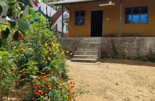 Kanthalloor House | BREEZE GARDEN MUD HOUSE Home Stay