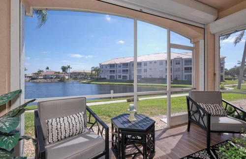 Tropical Cove Condo | Breeze On In to our 1st floor condo in Lexington Country Club, Ft Myers.