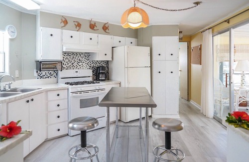 Marathon House | Breeze On Inn in Marathon