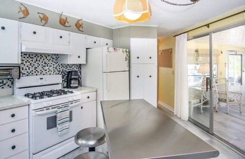 Marathon House | Breeze On Inn in Marathon