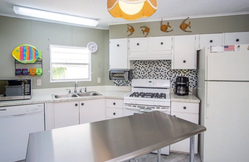 Marathon House | Breeze On Inn in Marathon