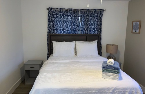 Pompano Beach House | Breeze Vacation Home with Heated Pool