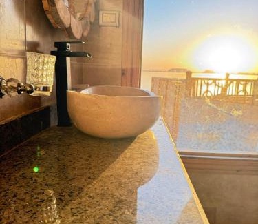 Siwa Hotel | Breezy island Hotel